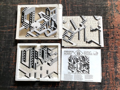 Paradox puzzle von b - von, j